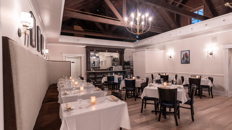 Dining room with booth and table seating